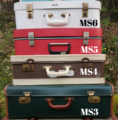 Medium suitcases